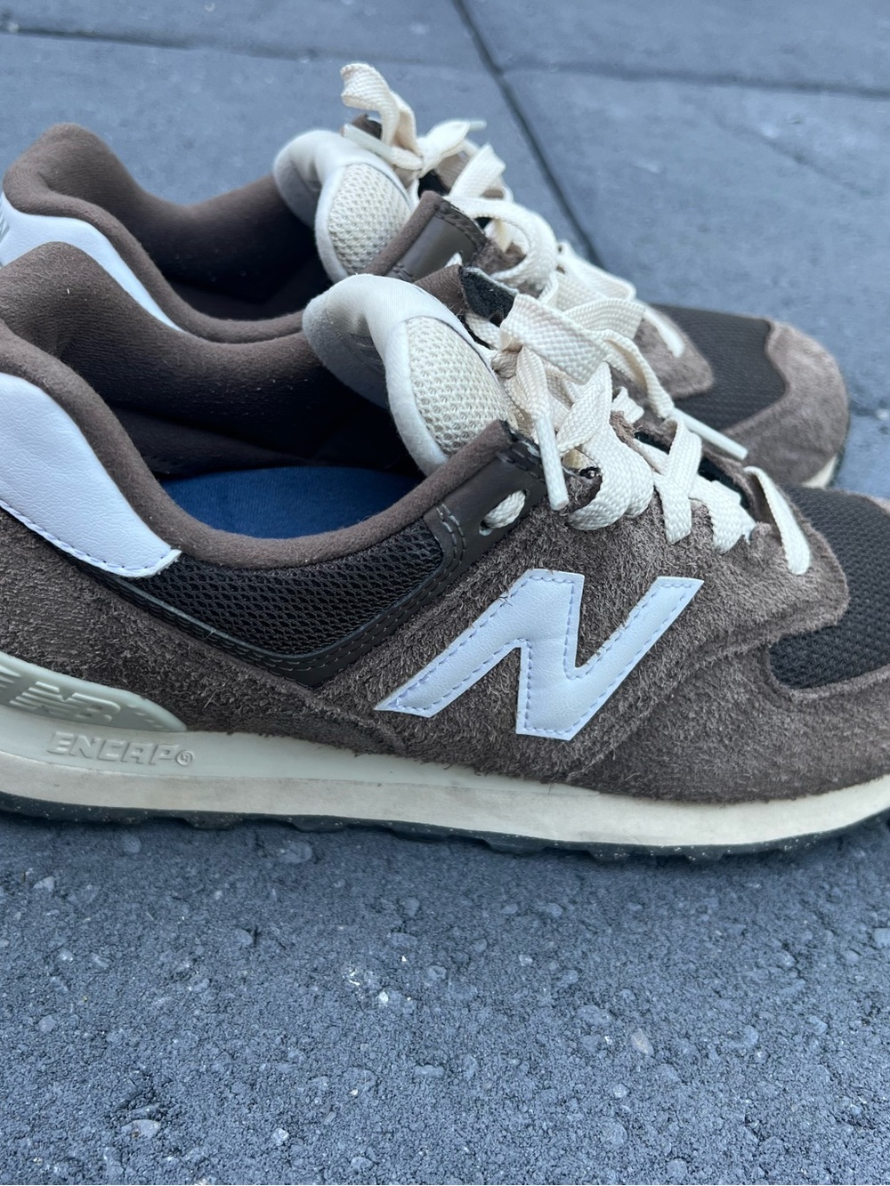 New Balance Womens Brown Suede Retro Runner - Cream Accents